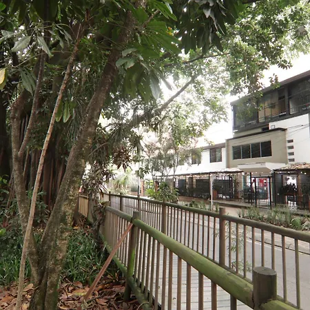 Hotel Casa Laureles Malibu